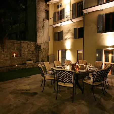 Hébergement de vacances Sleeps 8 Argegno