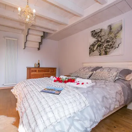 Hébergement de vacances Sleeps 8 *