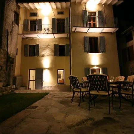 Sleeps 8 Hébergement de vacances